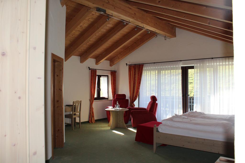 Hubertushof Hotel Garni Oberstaufen Habitación foto